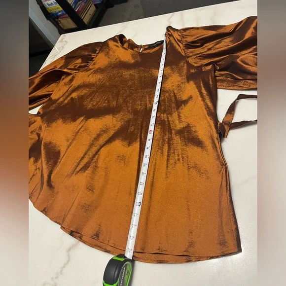 Voluminous Top with Waist Tie - Picture 9 of 9